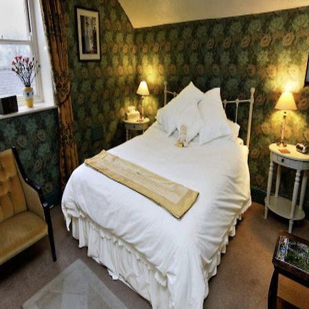 Отель The Old Lockup Wirksworth Экстерьер фото