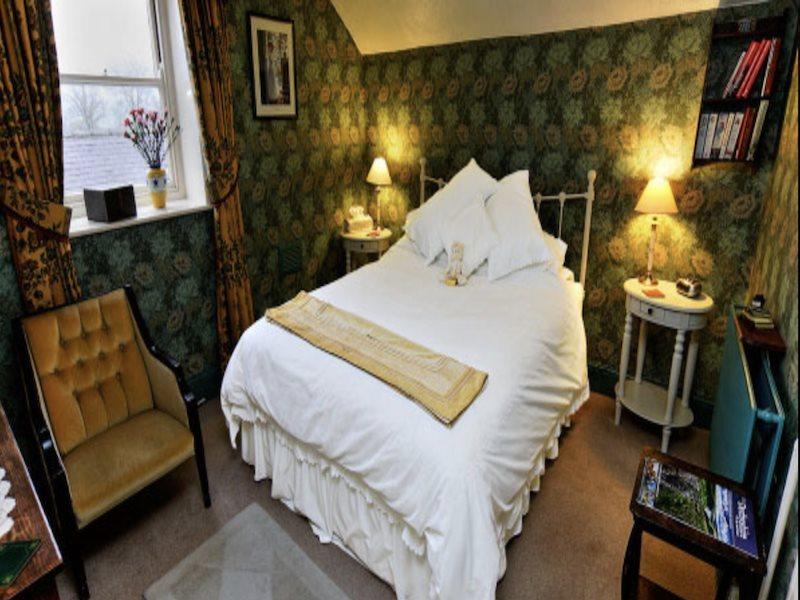 Отель The Old Lockup Wirksworth Экстерьер фото