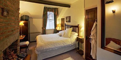 Отель The Old Lockup Wirksworth Экстерьер фото